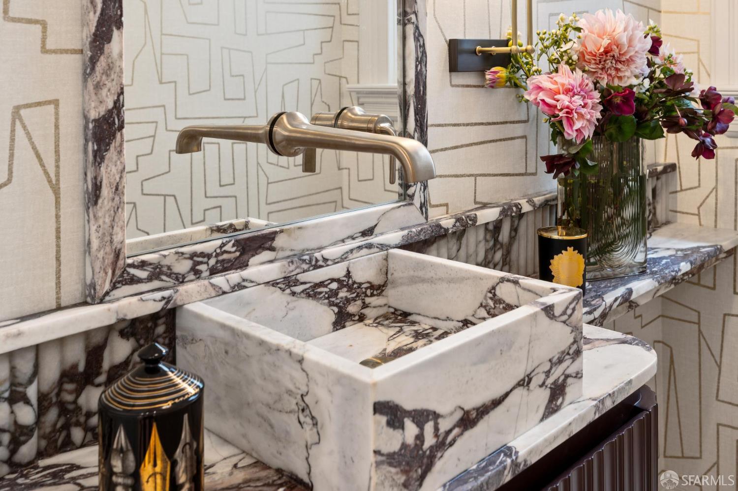 Detail Gallery Image 44 of 99 For 1625 Vallejo St, San Francisco,  CA 94123 - 4 Beds | 4/1 Baths