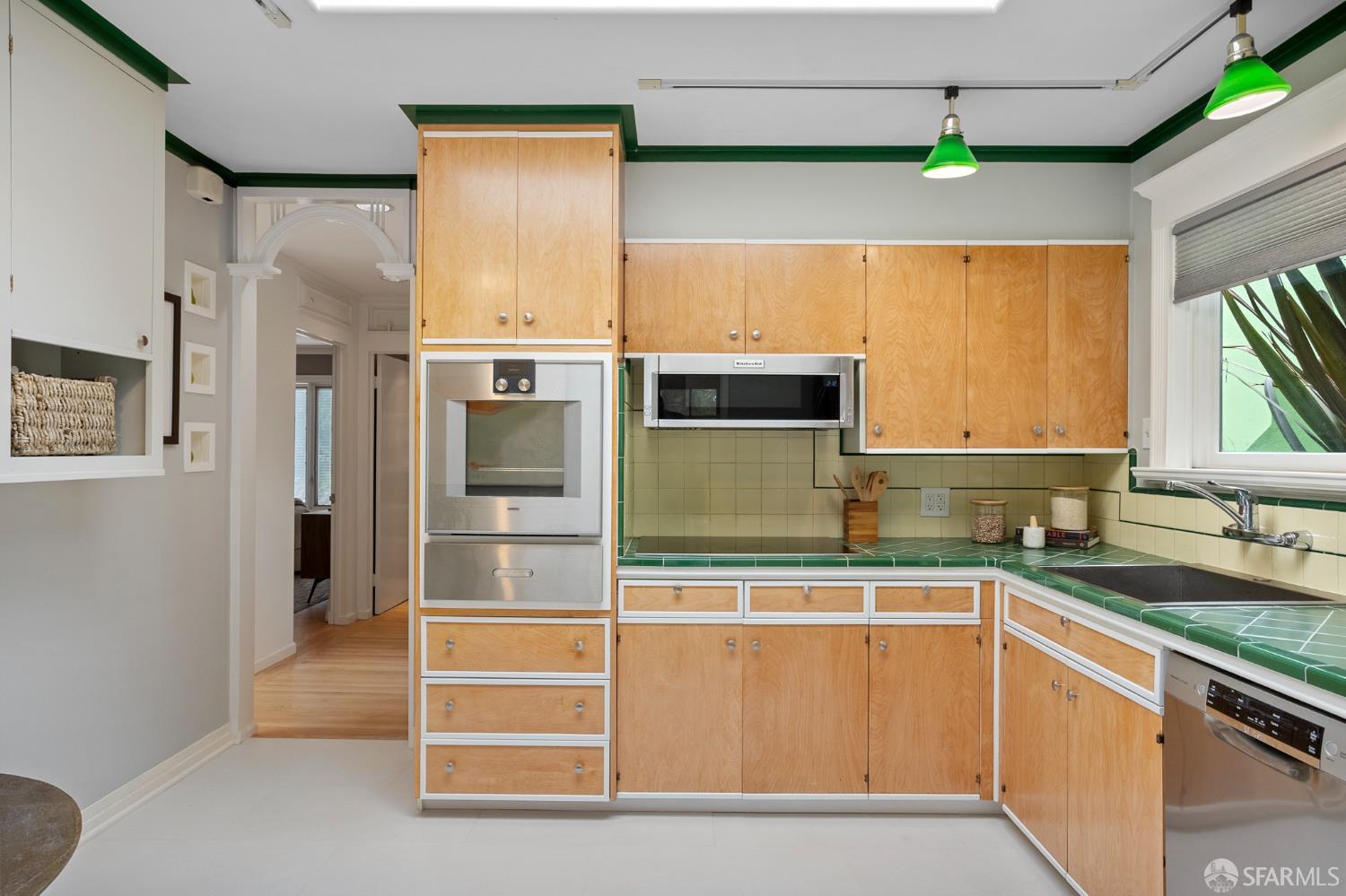 Detail Gallery Image 31 of 55 For 363 Panorama Dr, San Francisco,  CA 94131 - 2 Beds | 1 Baths