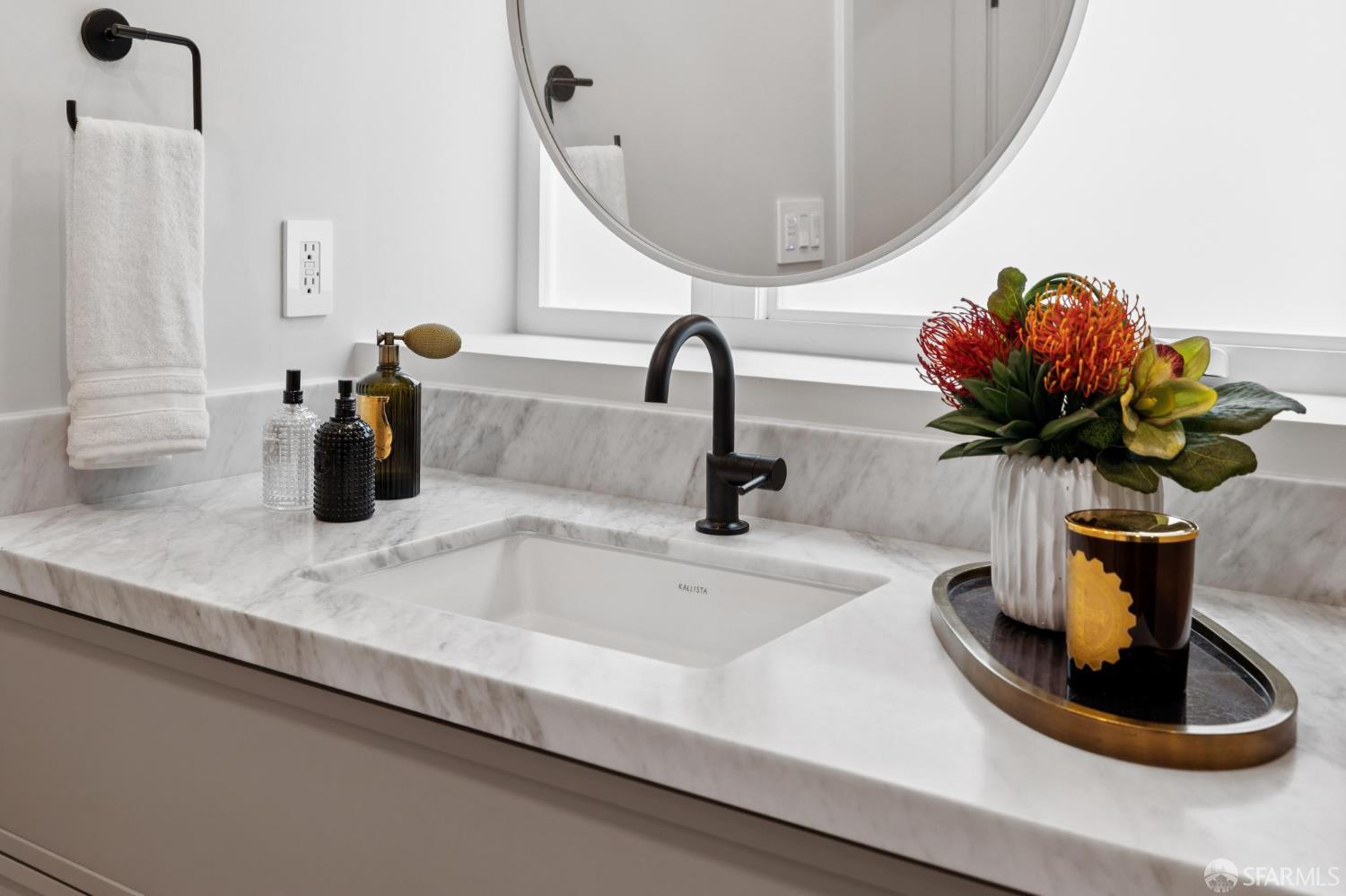 Detail Gallery Image 89 of 99 For 1625 Vallejo St, San Francisco,  CA 94123 - 4 Beds | 4/1 Baths