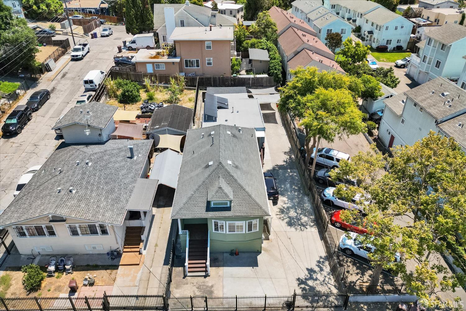 Detail Gallery Image 40 of 45 For 2486 26th Ave, Oakland,  CA 94601 - – Beds | – Baths