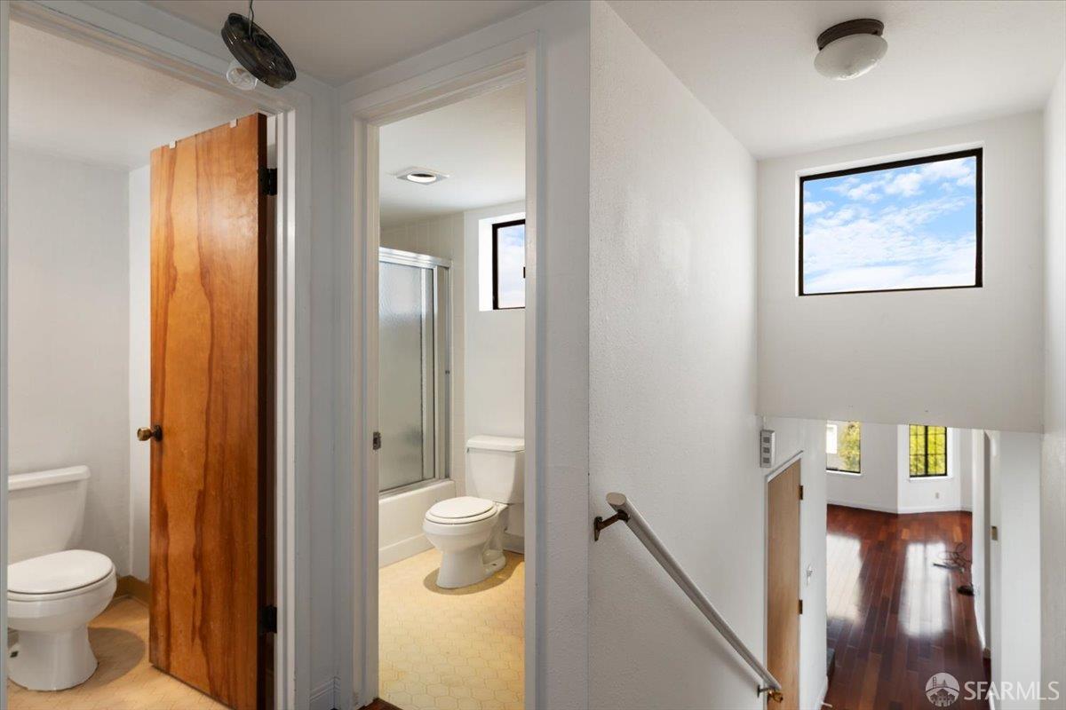 Detail Gallery Image 11 of 40 For 131 Vienna St, San Francisco,  CA 94112 - 5 Beds | 3 Baths