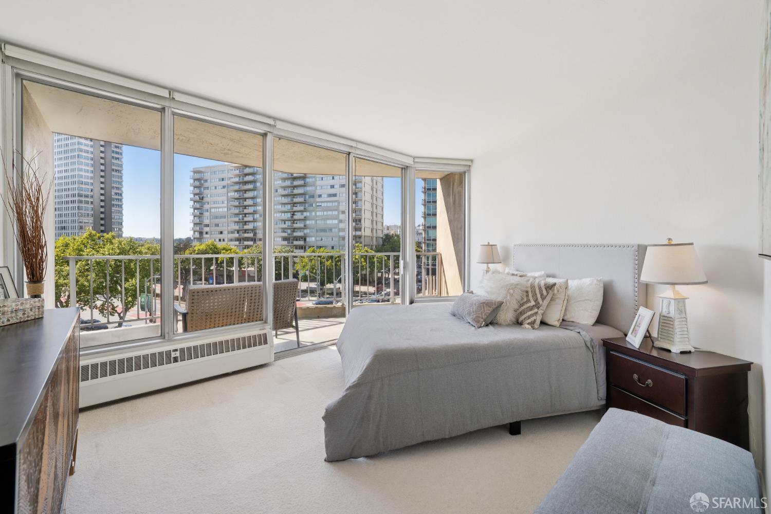 Detail Gallery Image 26 of 51 For 1200 Gough St 3a,  San Francisco,  CA 94109 - 2 Beds | 2 Baths