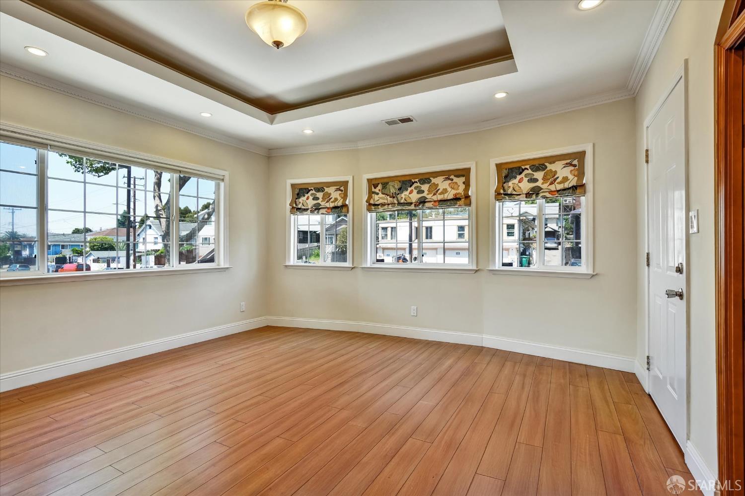 Detail Gallery Image 9 of 45 For 2486 26th Ave, Oakland,  CA 94601 - – Beds | – Baths