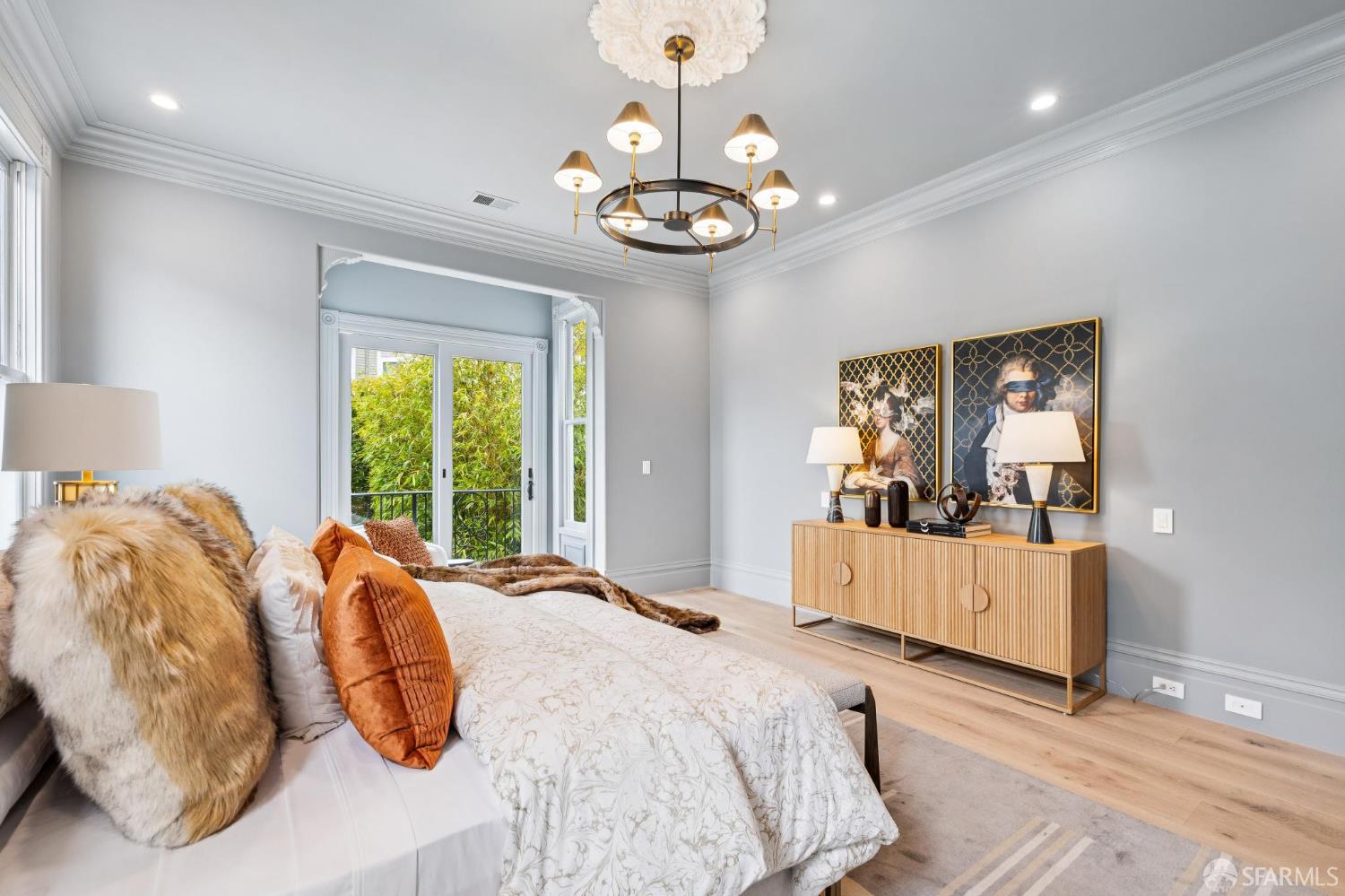 Detail Gallery Image 50 of 99 For 1625 Vallejo St, San Francisco,  CA 94123 - 4 Beds | 4/1 Baths