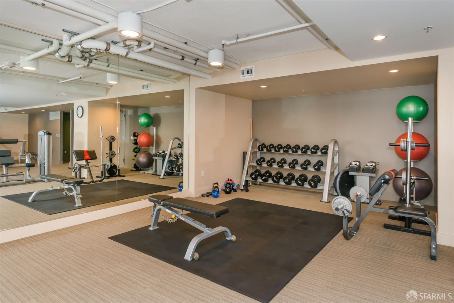 Detail Gallery Image 25 of 52 For 1 Hawthorne St 12f,  San Francisco,  CA 94105 - 2 Beds | 2 Baths