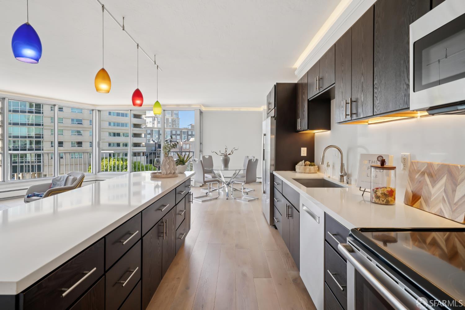 Detail Gallery Image 6 of 51 For 1200 Gough St 3a,  San Francisco,  CA 94109 - 2 Beds | 2 Baths