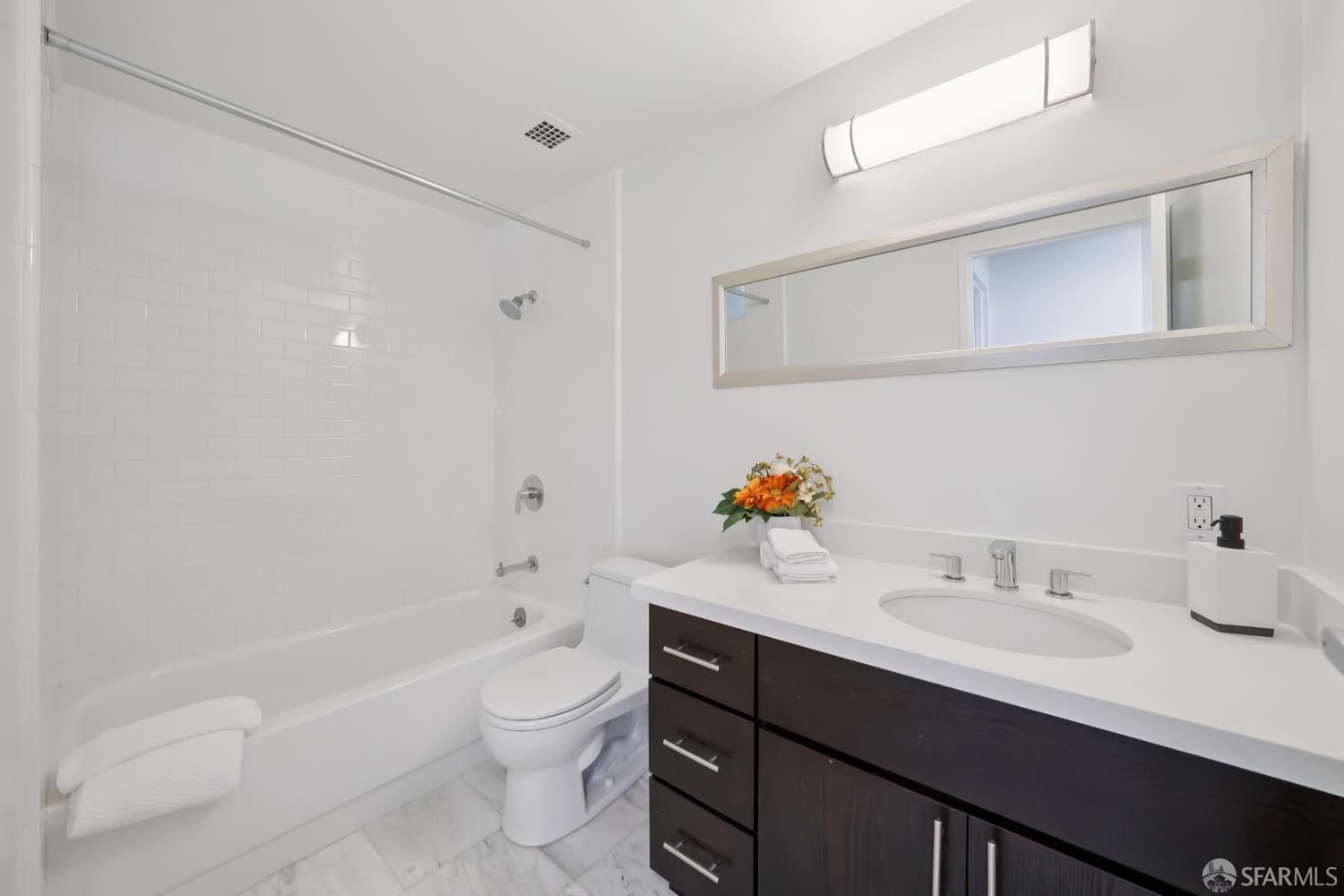 Detail Gallery Image 30 of 51 For 1200 Gough St 3a,  San Francisco,  CA 94109 - 2 Beds | 2 Baths