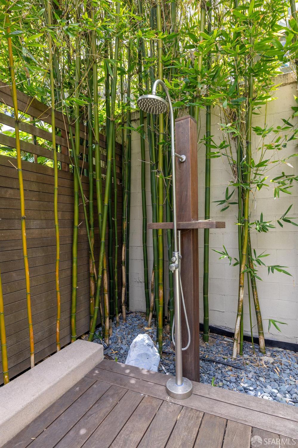 Detail Gallery Image 96 of 99 For 1625 Vallejo St, San Francisco,  CA 94123 - 4 Beds | 4/1 Baths