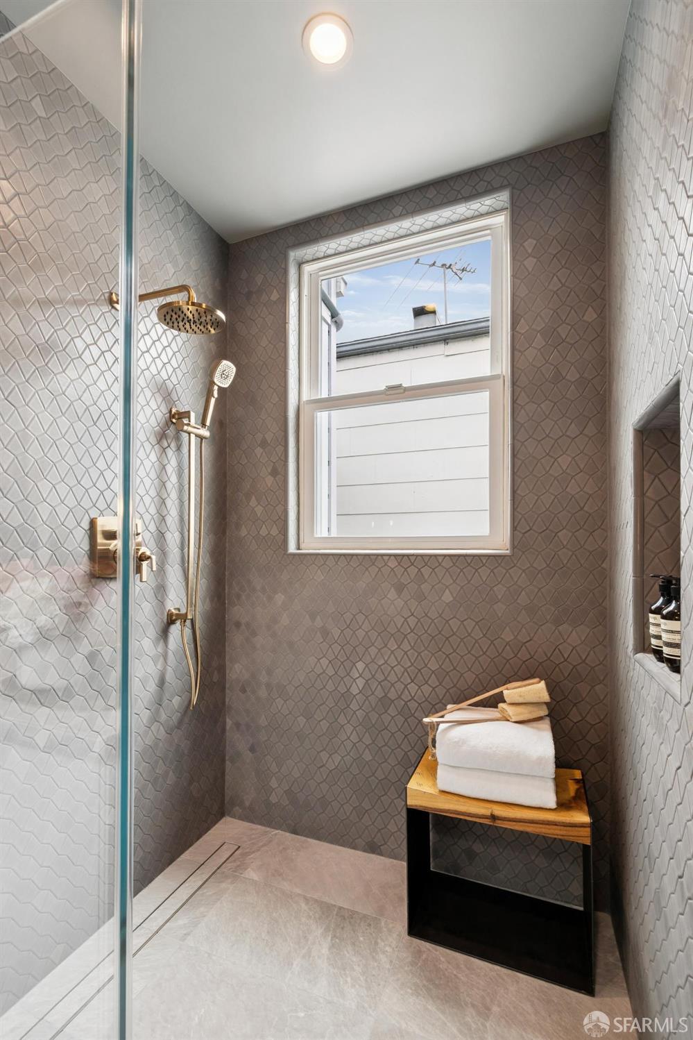 Detail Gallery Image 71 of 99 For 1625 Vallejo St, San Francisco,  CA 94123 - 4 Beds | 4/1 Baths