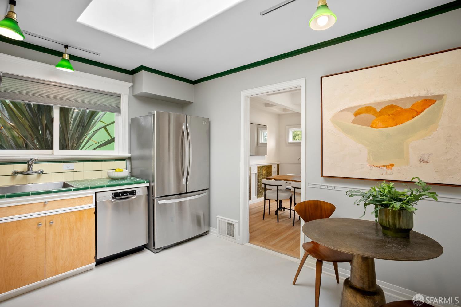 Detail Gallery Image 33 of 55 For 363 Panorama Dr, San Francisco,  CA 94131 - 2 Beds | 1 Baths