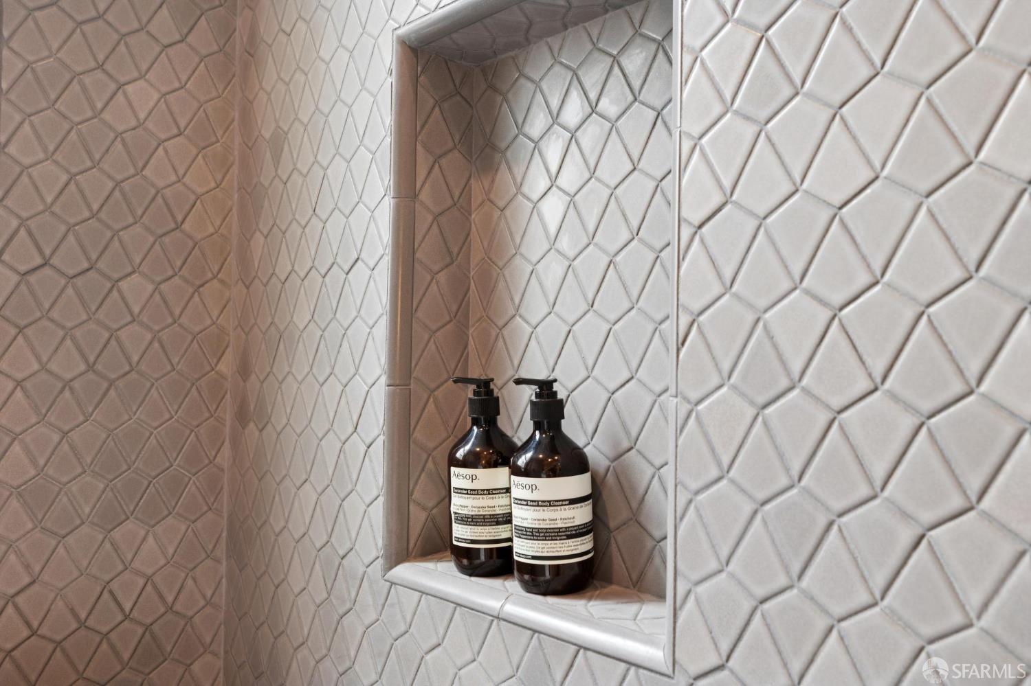 Detail Gallery Image 72 of 99 For 1625 Vallejo St, San Francisco,  CA 94123 - 4 Beds | 4/1 Baths
