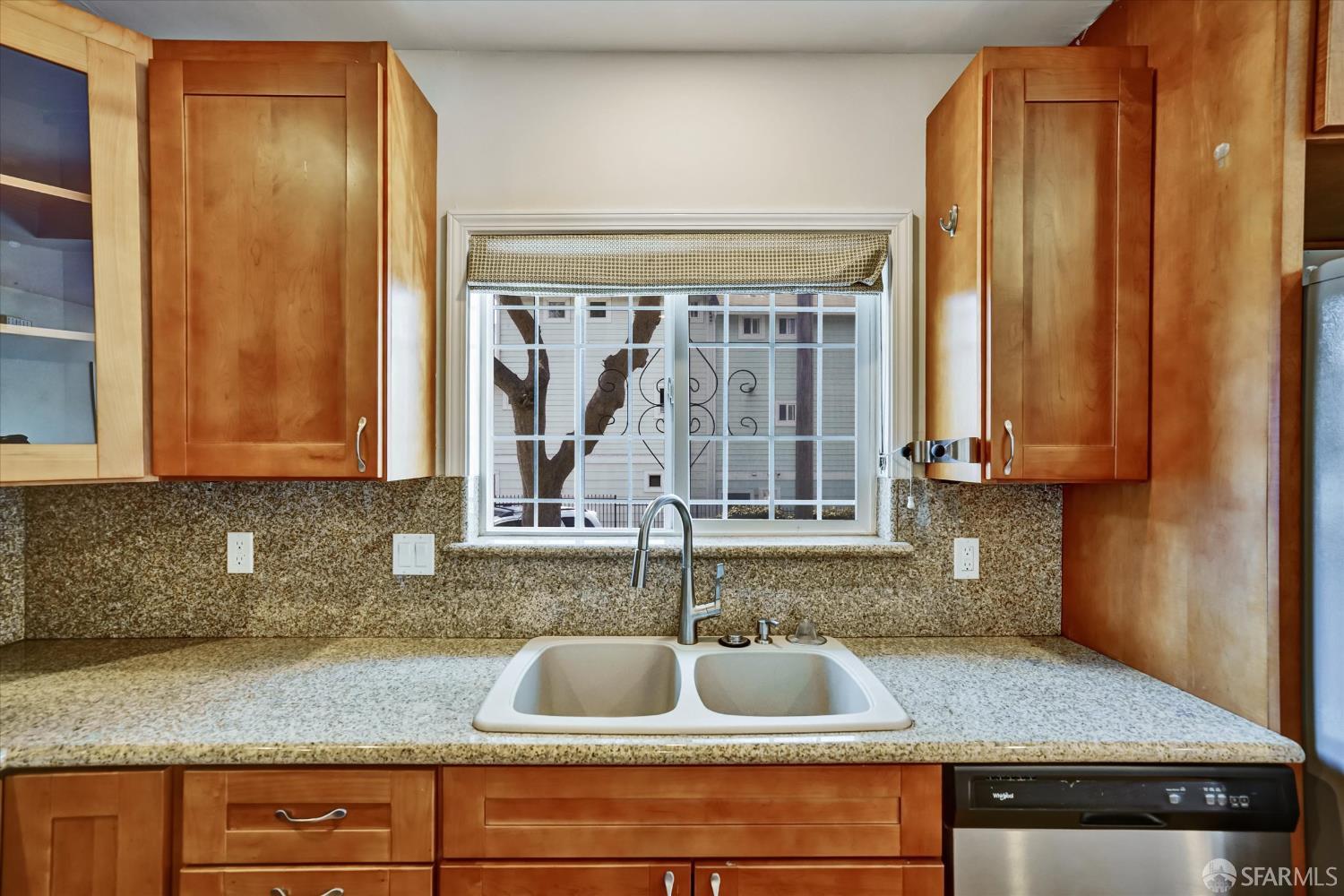 Detail Gallery Image 13 of 45 For 2486 26th Ave, Oakland,  CA 94601 - – Beds | – Baths