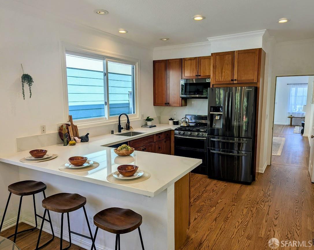 Detail Gallery Image 10 of 23 For 192 Ridgeway Ave, Oakland,  CA 94611 - 2 Beds | 2 Baths