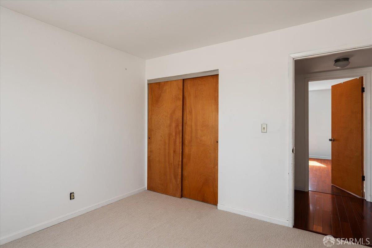 Detail Gallery Image 15 of 40 For 131 Vienna St, San Francisco,  CA 94112 - 5 Beds | 3 Baths