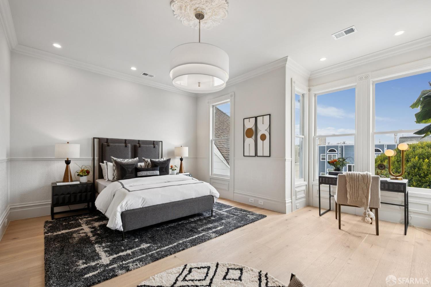 Detail Gallery Image 62 of 99 For 1625 Vallejo St, San Francisco,  CA 94123 - 4 Beds | 4/1 Baths