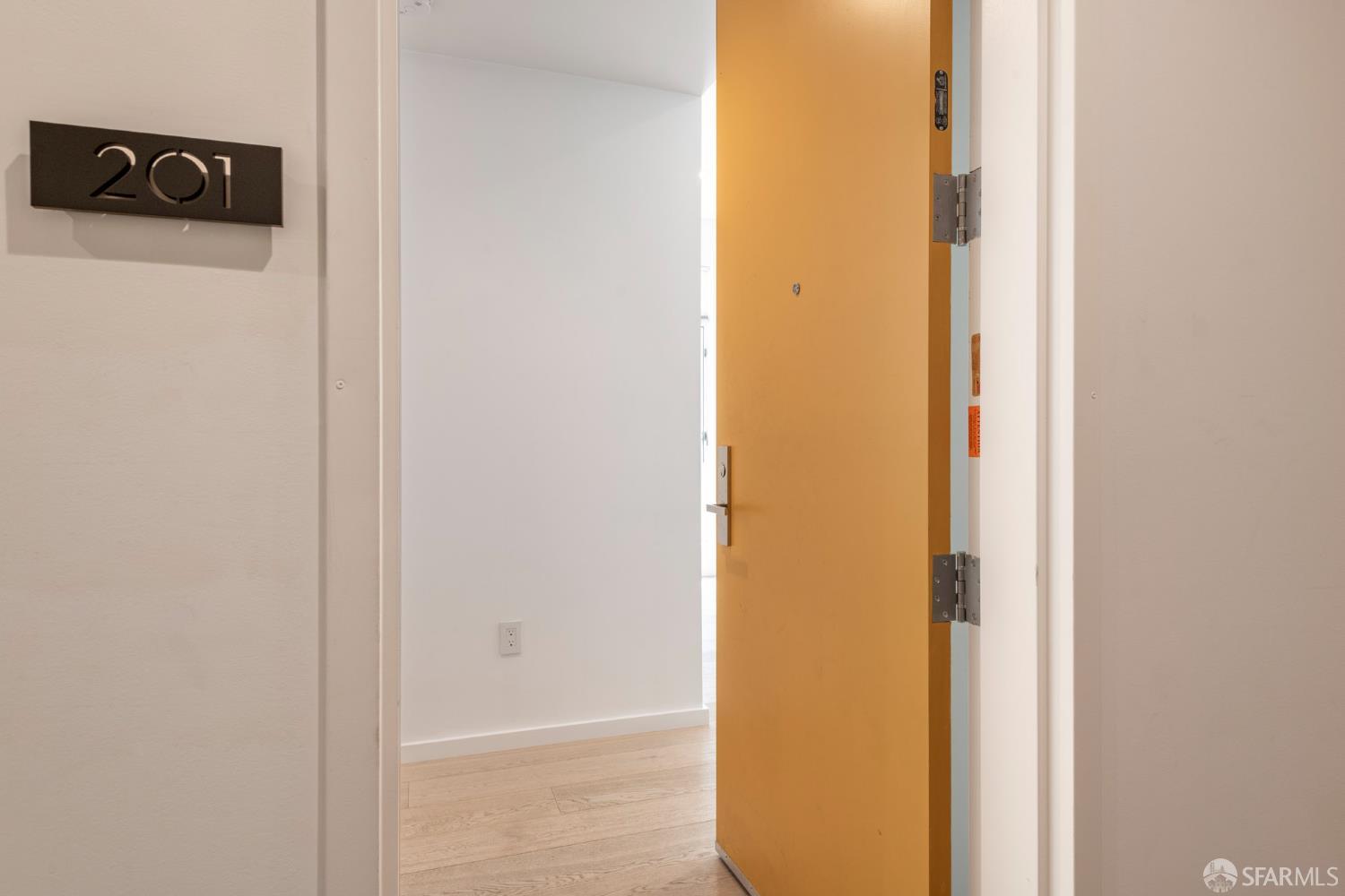 Detail Gallery Image 4 of 28 For 1001 17th St #201,  San Francisco,  CA 94107 - 1 Beds | 1 Baths