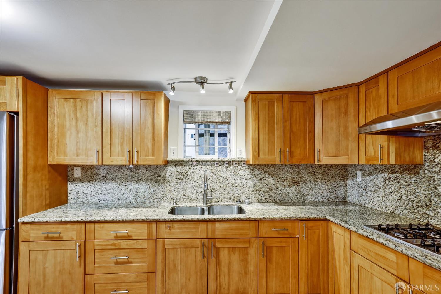 Detail Gallery Image 25 of 45 For 2486 26th Ave, Oakland,  CA 94601 - – Beds | – Baths