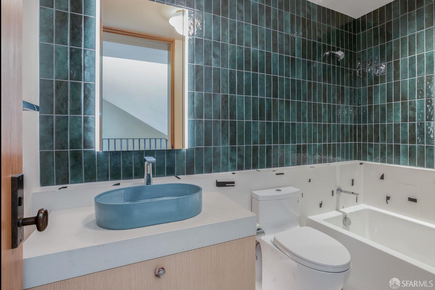 Detail Gallery Image 26 of 33 For 135 Graystone Ter, San Francisco,  CA 94114 - 5 Beds | 4/1 Baths