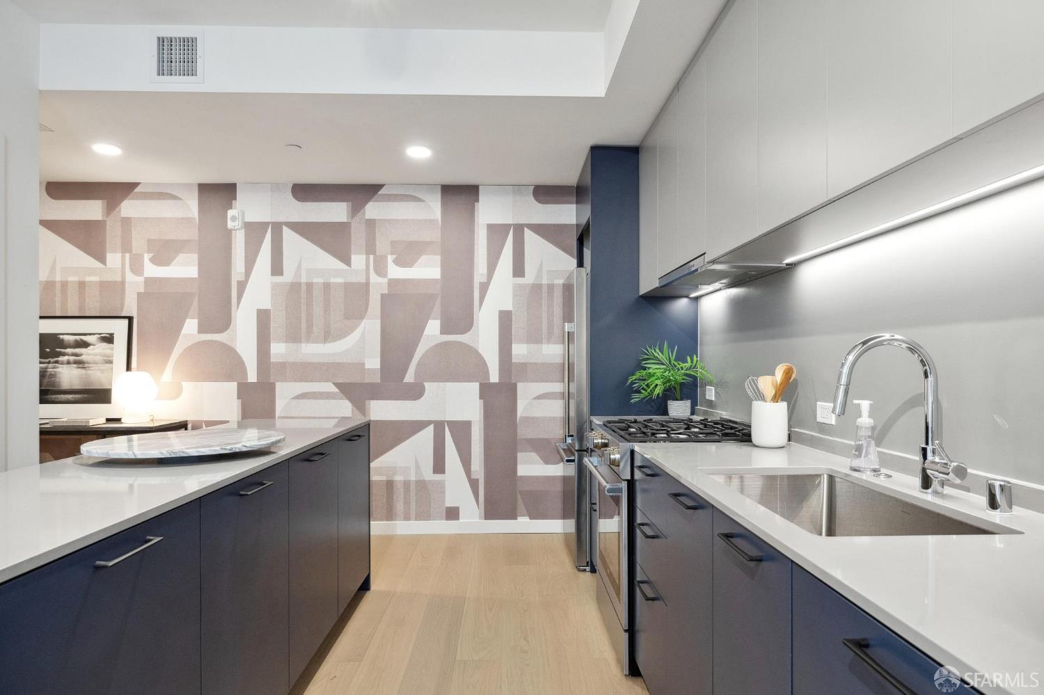 Detail Gallery Image 4 of 12 For 988 Harrison St Yh3,  San Francisco,  CA 94107 - 2 Beds | 2 Baths