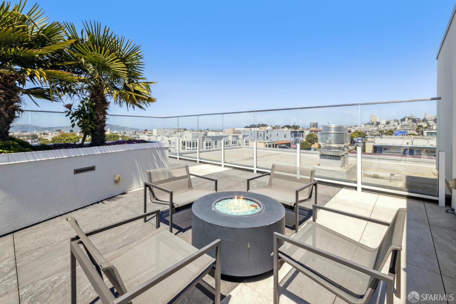 Detail Gallery Image 46 of 56 For 3131 Pierce St #406,  San Francisco,  CA 94123 - 2 Beds | 2 Baths