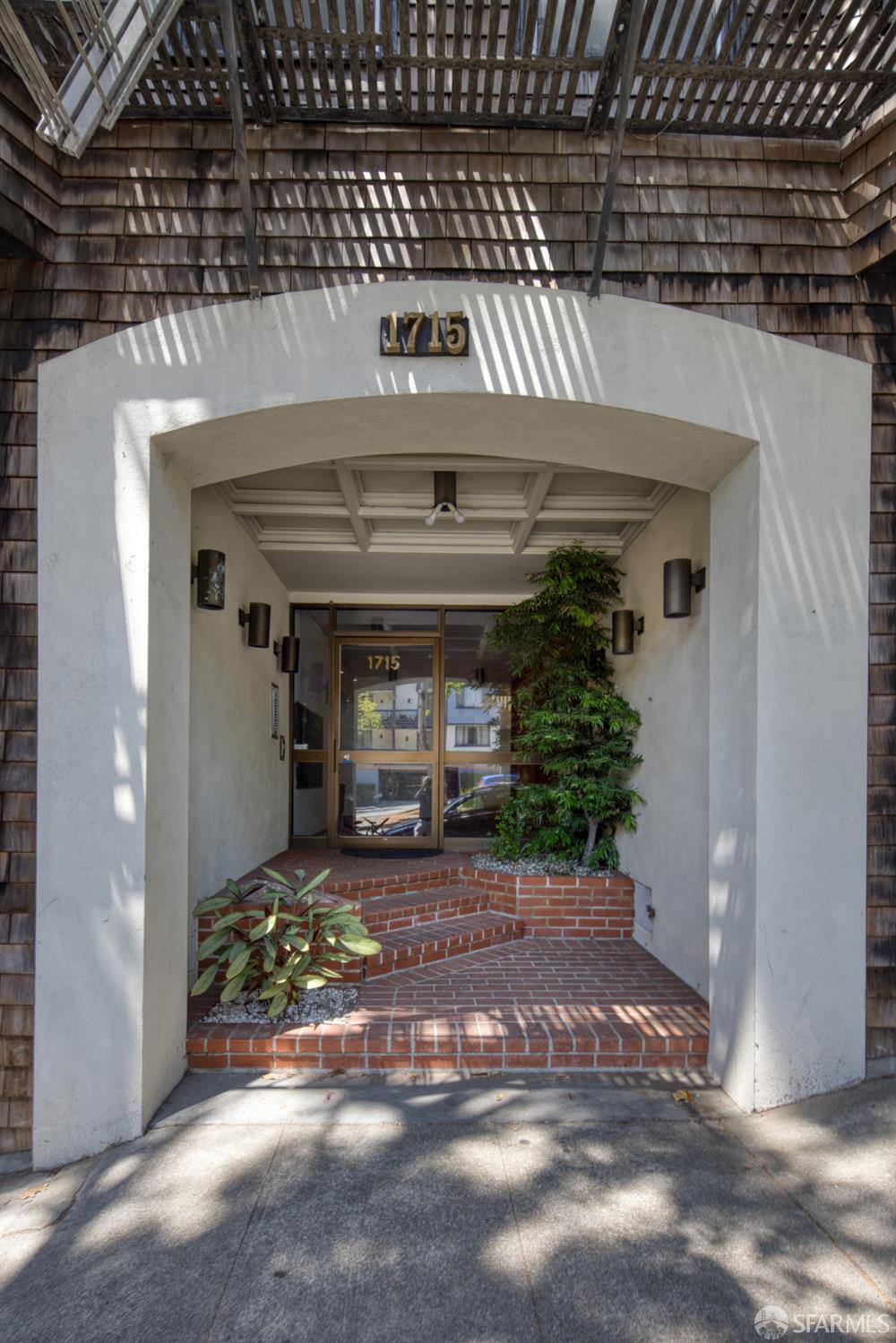 Detail Gallery Image 2 of 16 For 1715 Webster St, San Francisco,  CA 94115 - – Beds | – Baths