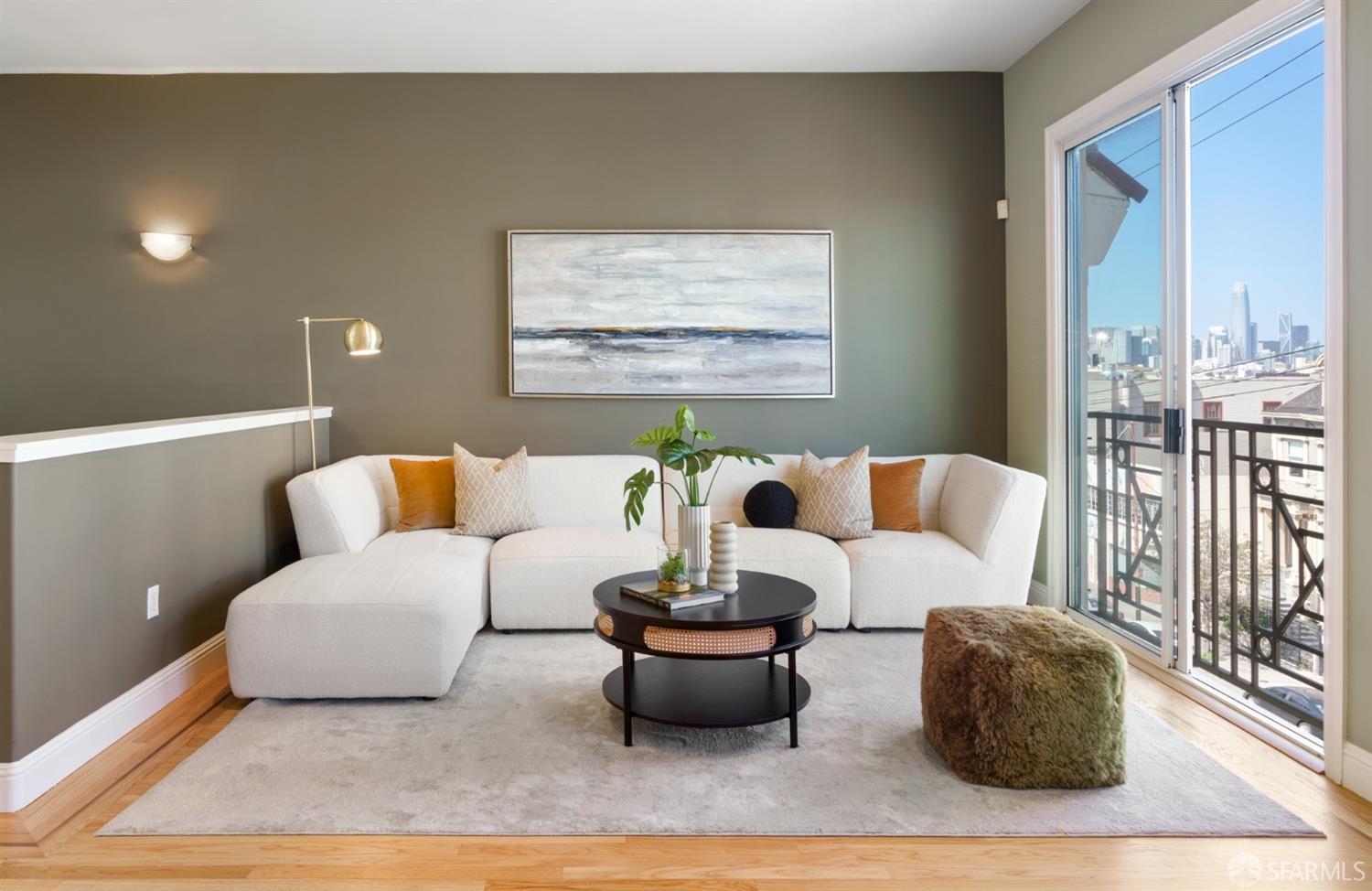 Detail Gallery Image 7 of 38 For 3310 19th St #303,  San Francisco,  CA 94110 - 3 Beds | 2/1 Baths