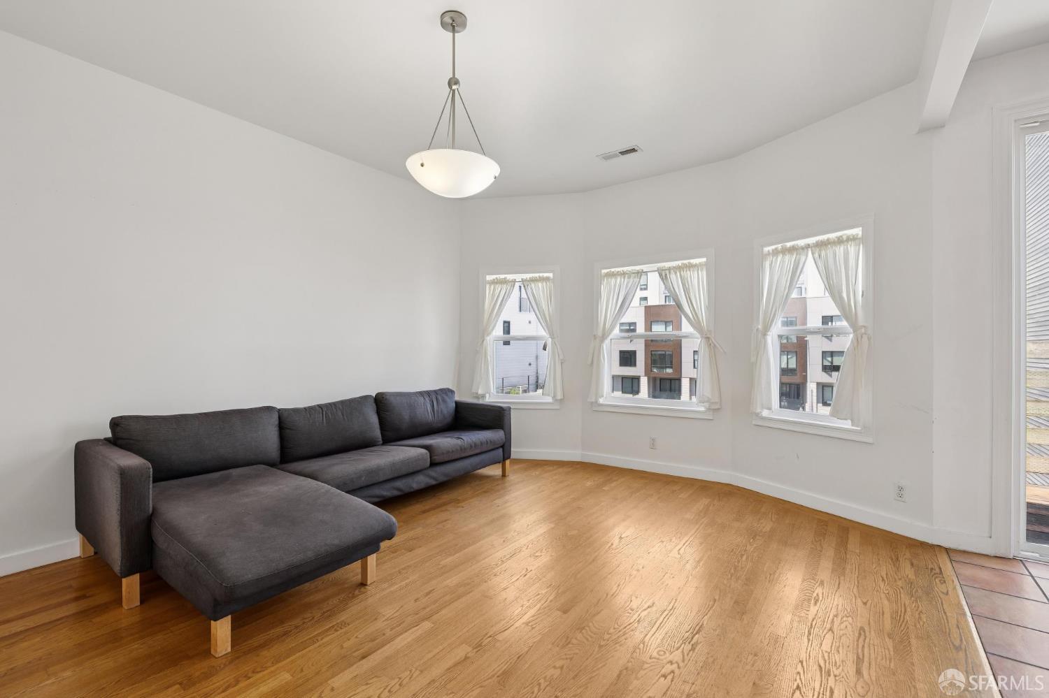 Detail Gallery Image 6 of 34 For 984 Harrison St, San Francisco,  CA 94107 - – Beds | – Baths