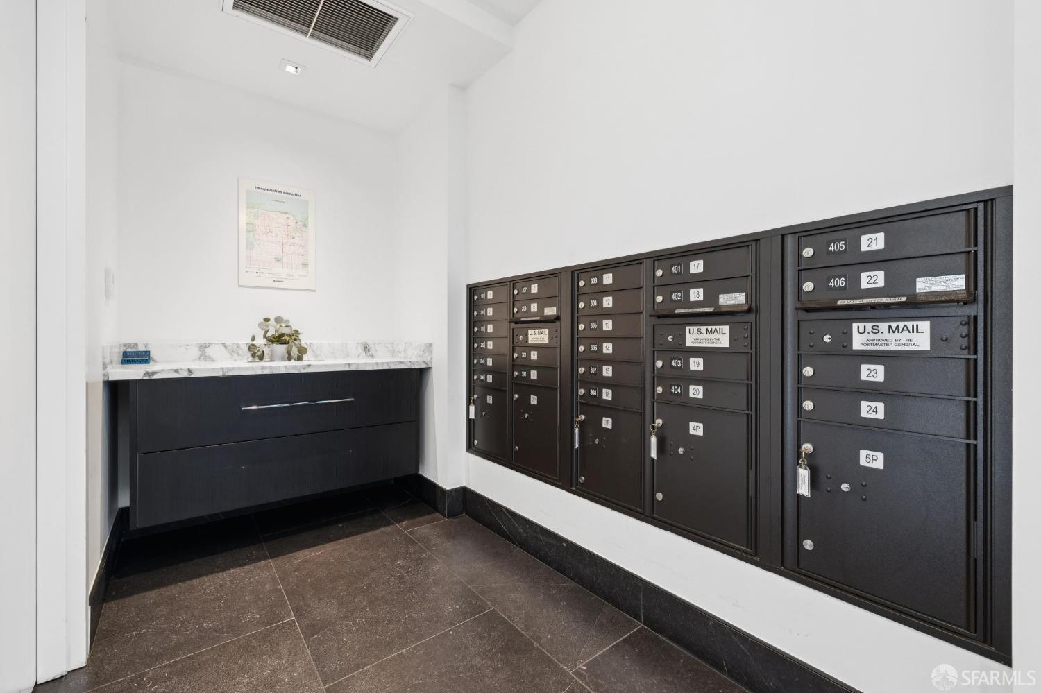 Detail Gallery Image 50 of 56 For 3131 Pierce St #406,  San Francisco,  CA 94123 - 2 Beds | 2 Baths
