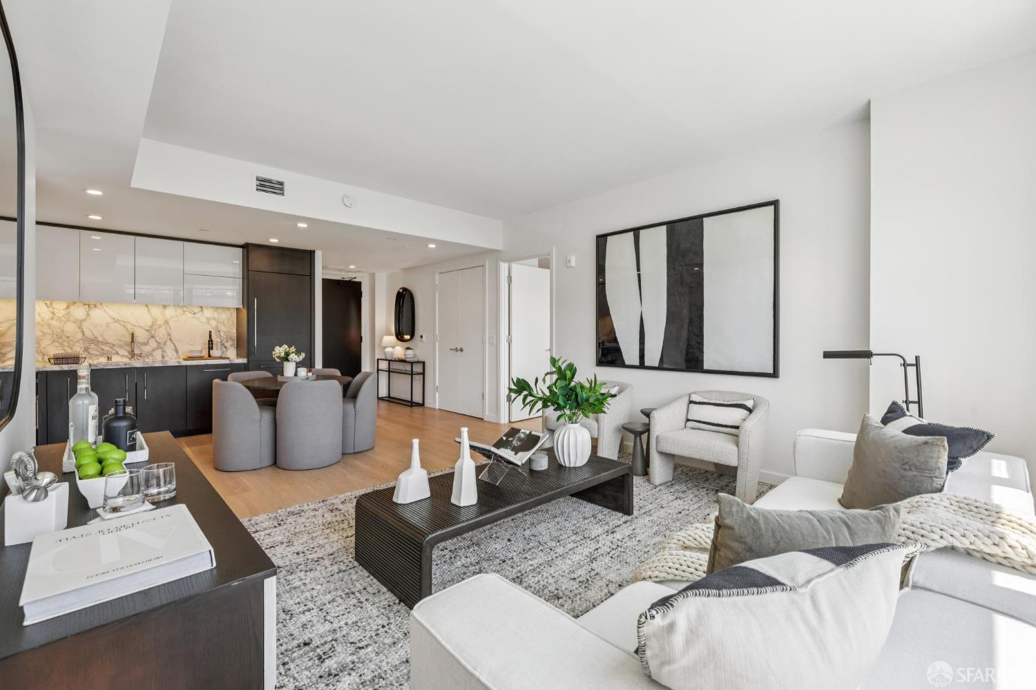 Detail Gallery Image 9 of 56 For 3131 Pierce St #406,  San Francisco,  CA 94123 - 2 Beds | 2 Baths