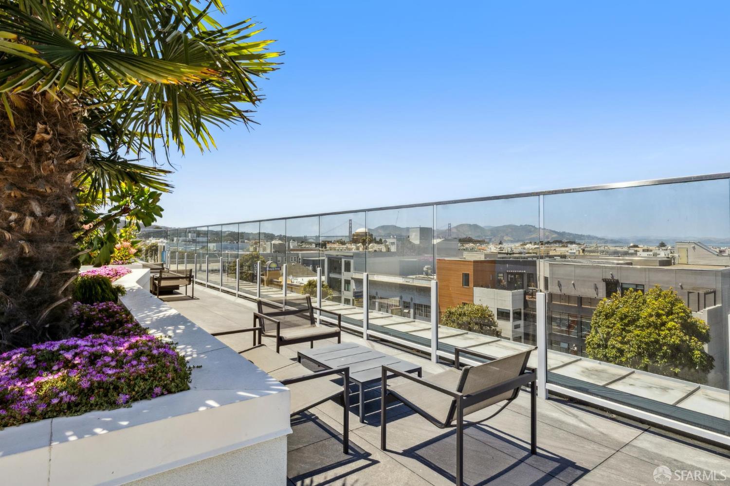 Detail Gallery Image 40 of 56 For 3131 Pierce St #406,  San Francisco,  CA 94123 - 2 Beds | 2 Baths