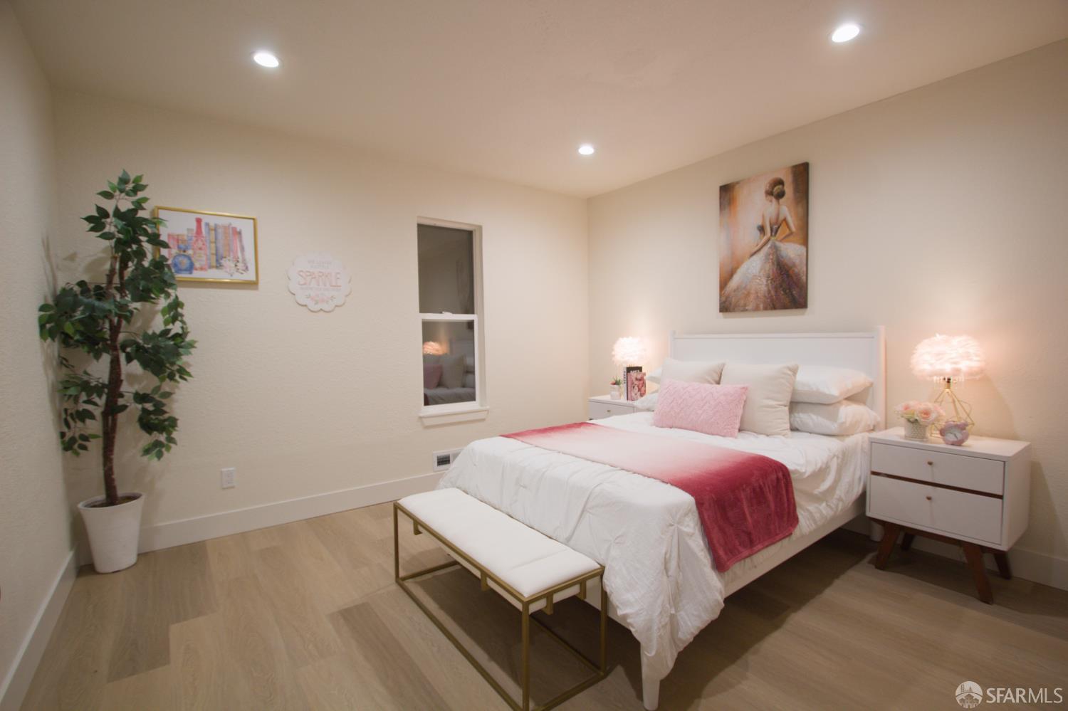 Detail Gallery Image 12 of 17 For 946 Capitol Ave, San Francisco,  CA 94112 - 3 Beds | 2 Baths