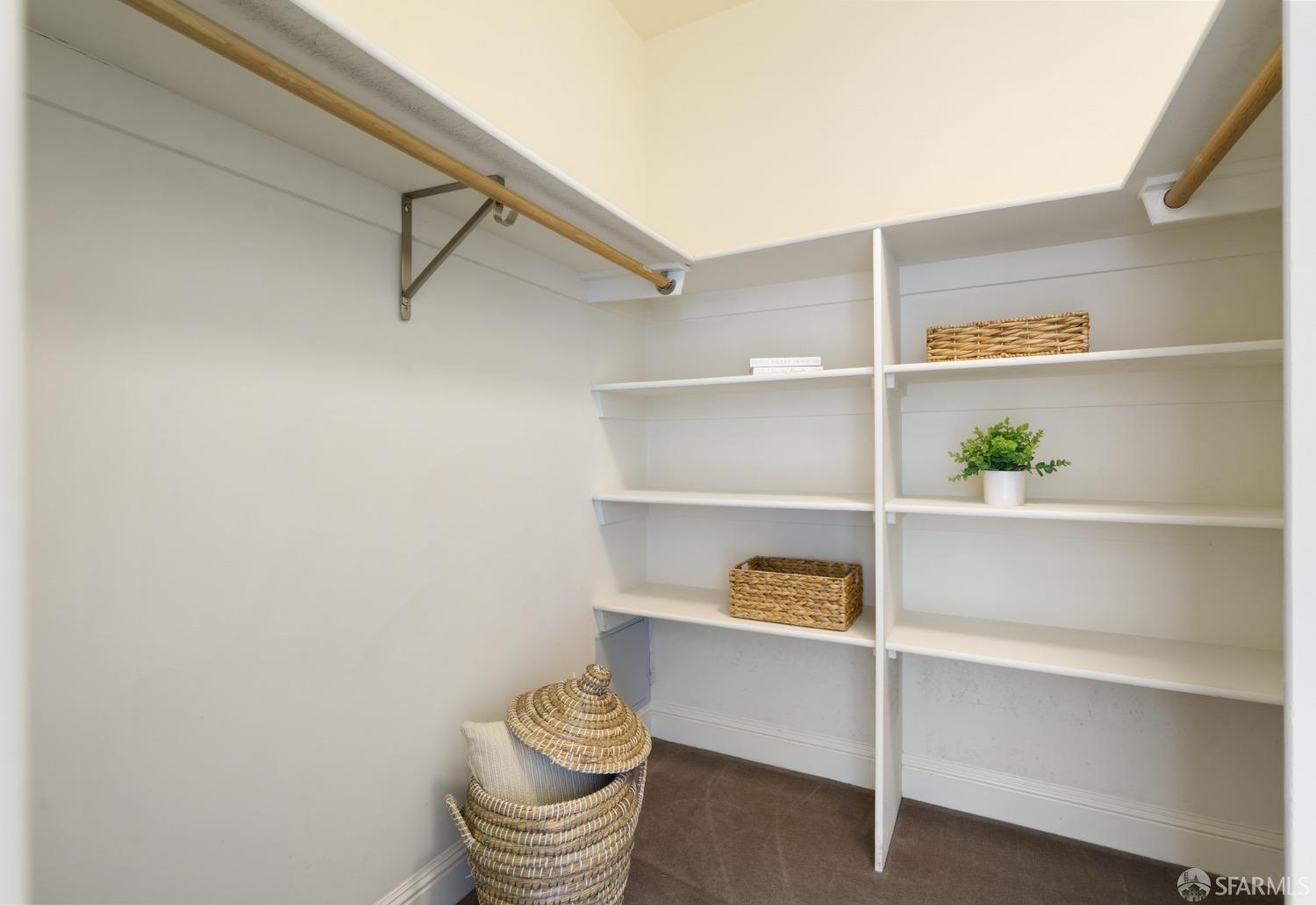 Detail Gallery Image 17 of 38 For 3310 19th St #303,  San Francisco,  CA 94110 - 3 Beds | 2/1 Baths