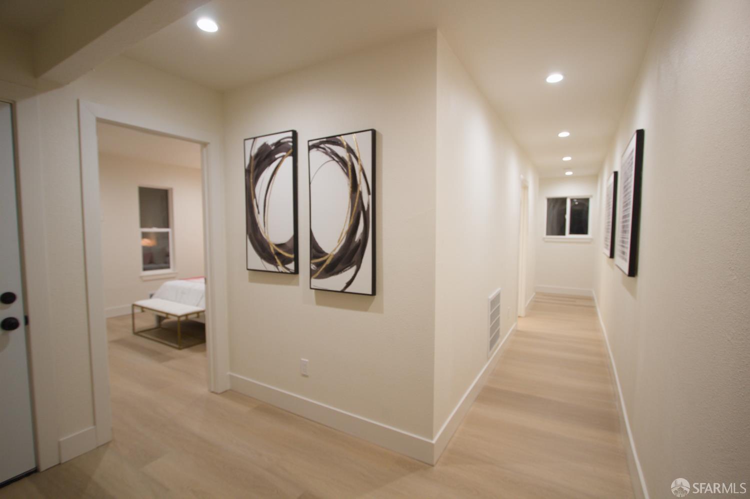 Detail Gallery Image 13 of 17 For 946 Capitol Ave, San Francisco,  CA 94112 - 3 Beds | 2 Baths