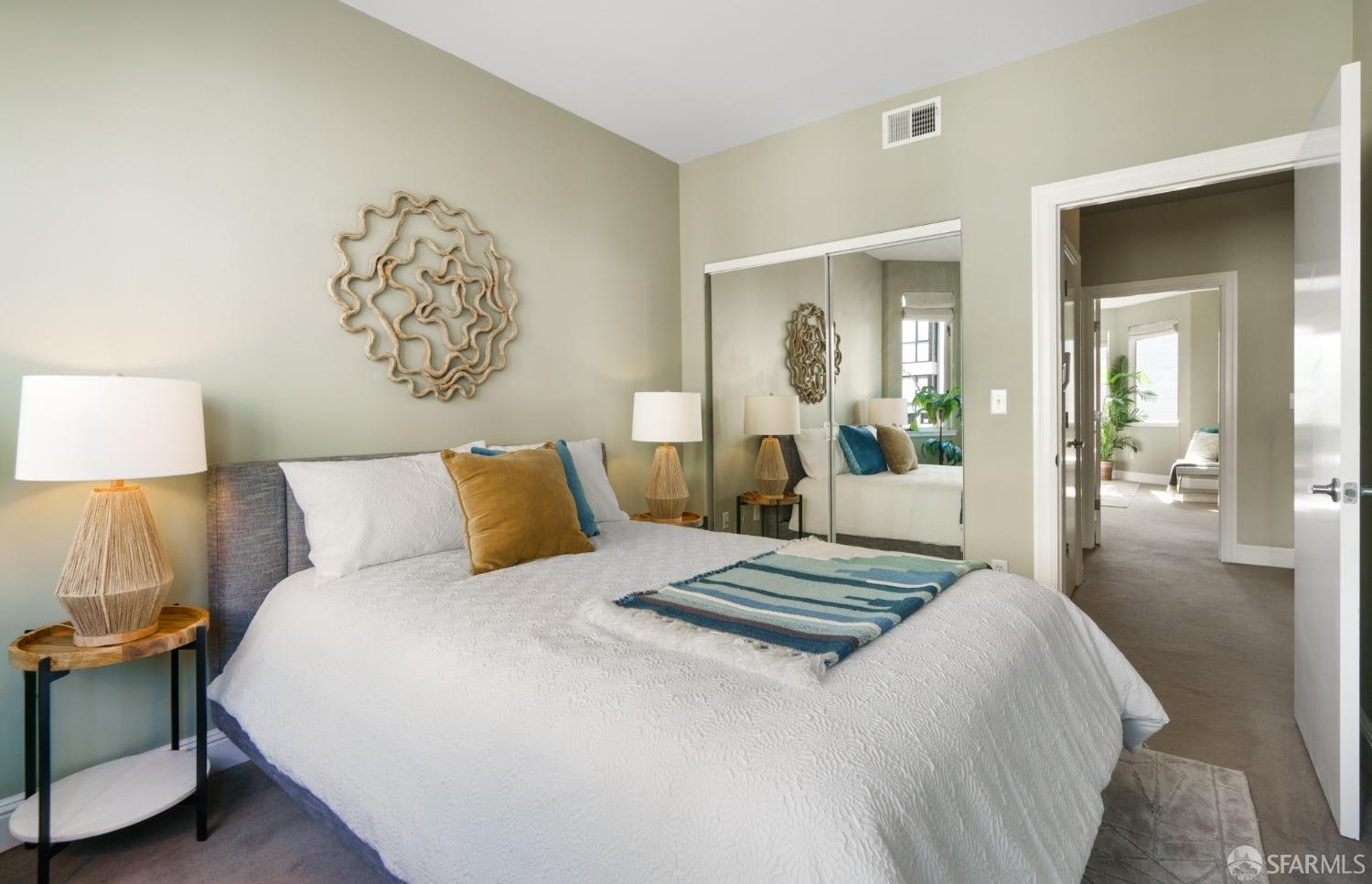 Detail Gallery Image 22 of 38 For 3310 19th St #303,  San Francisco,  CA 94110 - 3 Beds | 2/1 Baths
