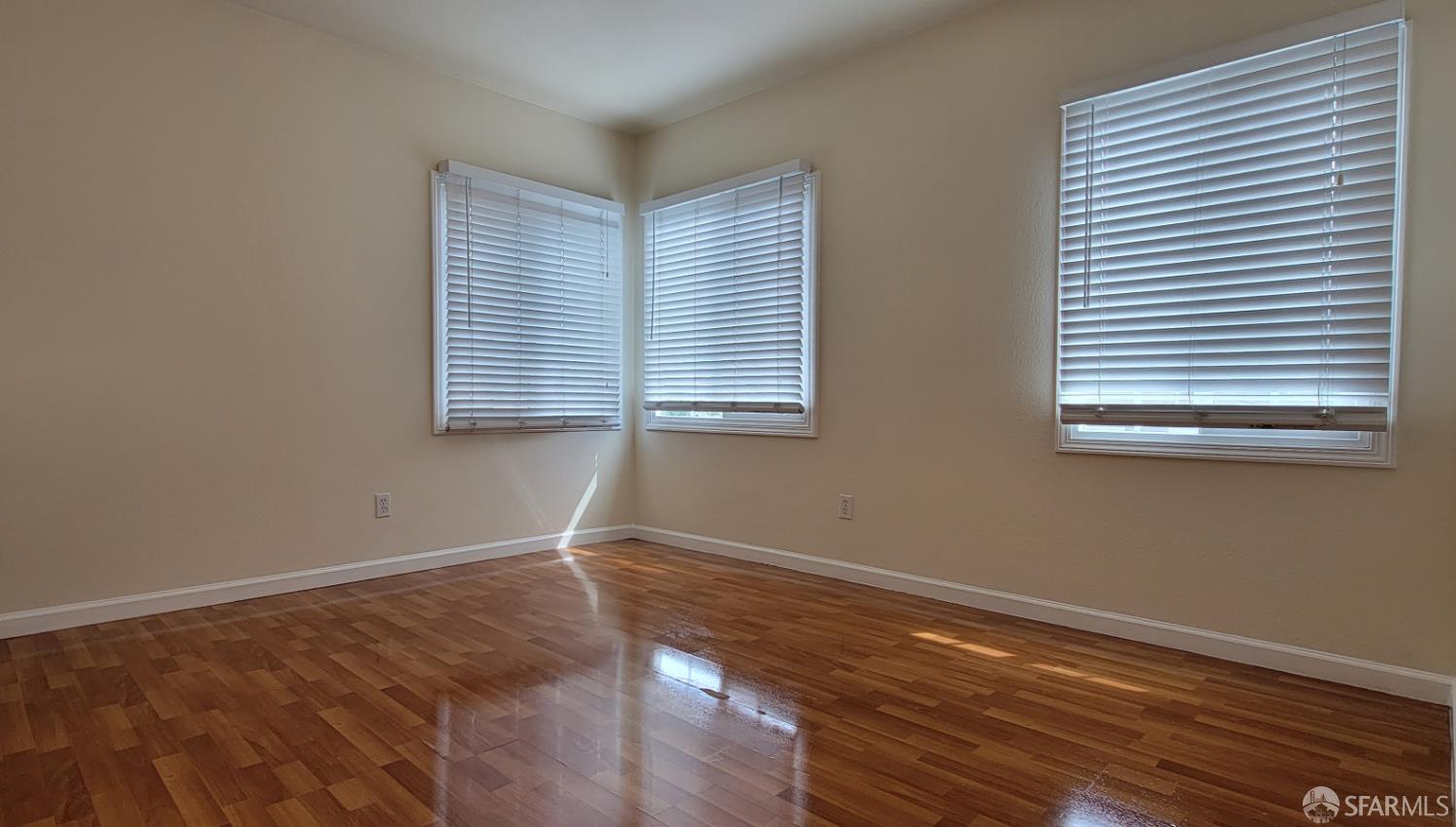 Detail Gallery Image 5 of 8 For 5922 Camden St, Oakland,  CA 94605 - – Beds | – Baths
