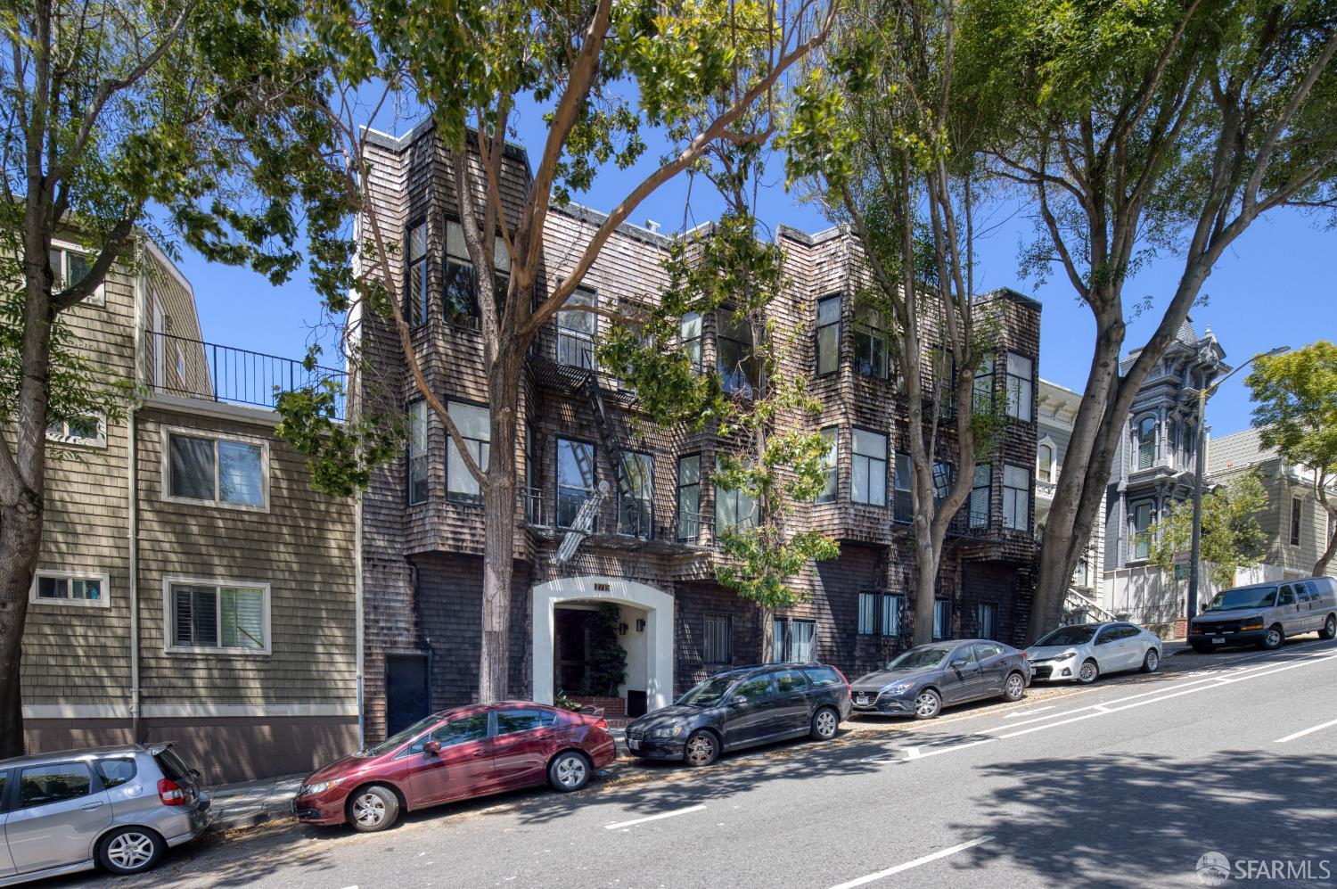 Detail Gallery Image 3 of 16 For 1715 Webster St, San Francisco,  CA 94115 - – Beds | – Baths