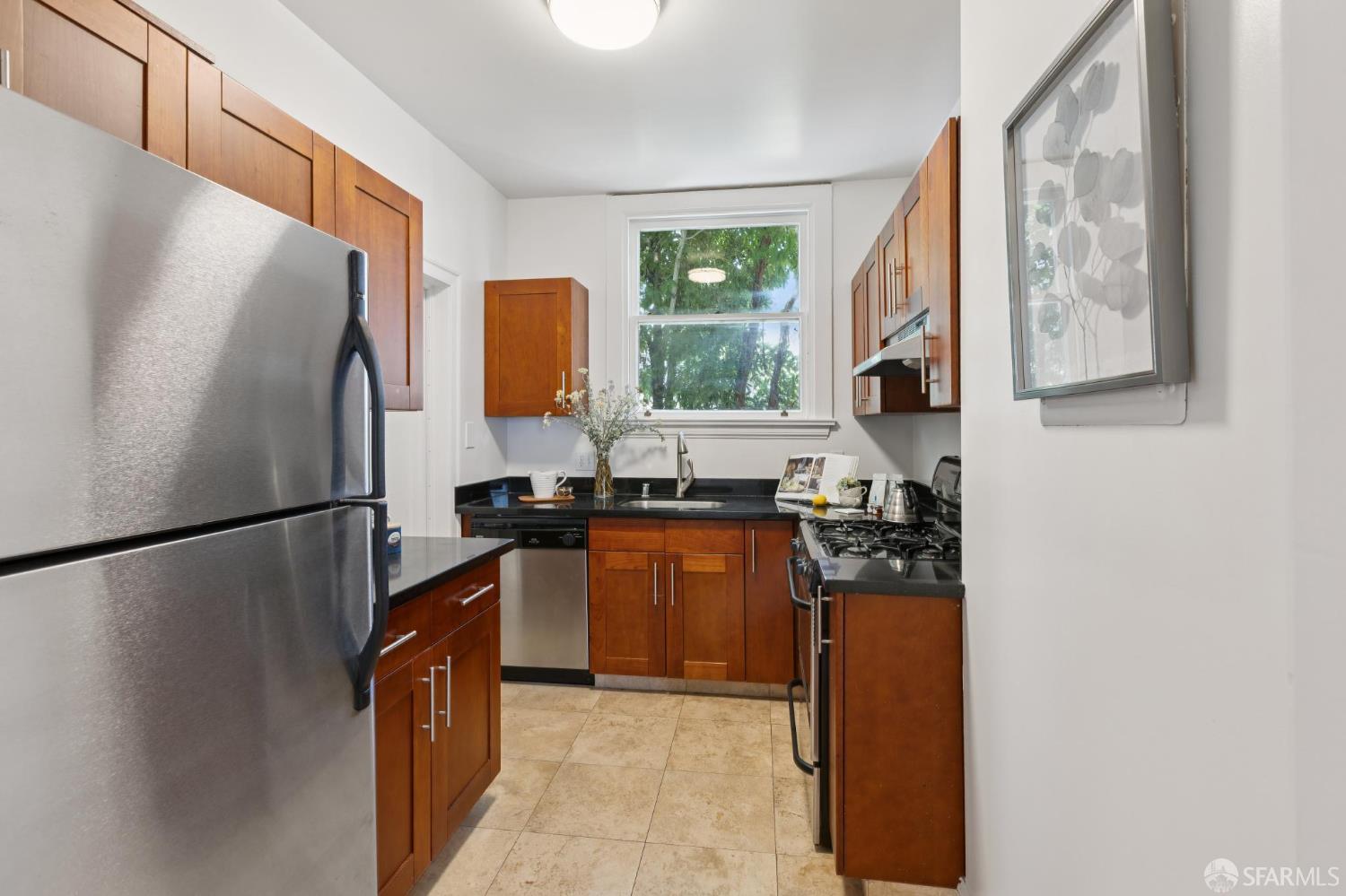 Detail Gallery Image 6 of 17 For 1250 Vallejo St #7,  San Francisco,  CA 94109 - 1 Beds | 1 Baths