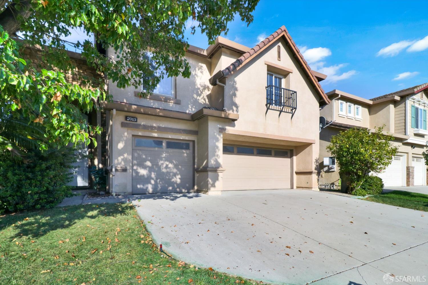 Detail Gallery Image 1 of 44 For 2015 Redbud Way, Antioch,  CA 94509 - 4 Beds | 3 Baths