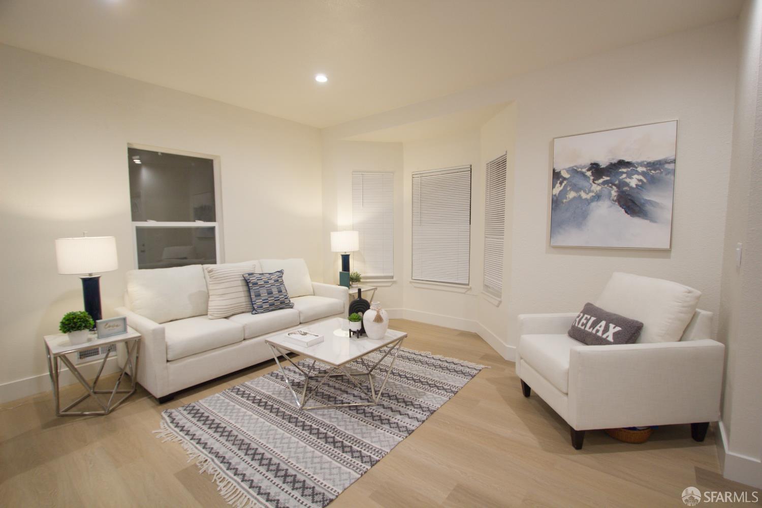 Detail Gallery Image 6 of 17 For 946 Capitol Ave, San Francisco,  CA 94112 - 3 Beds | 2 Baths