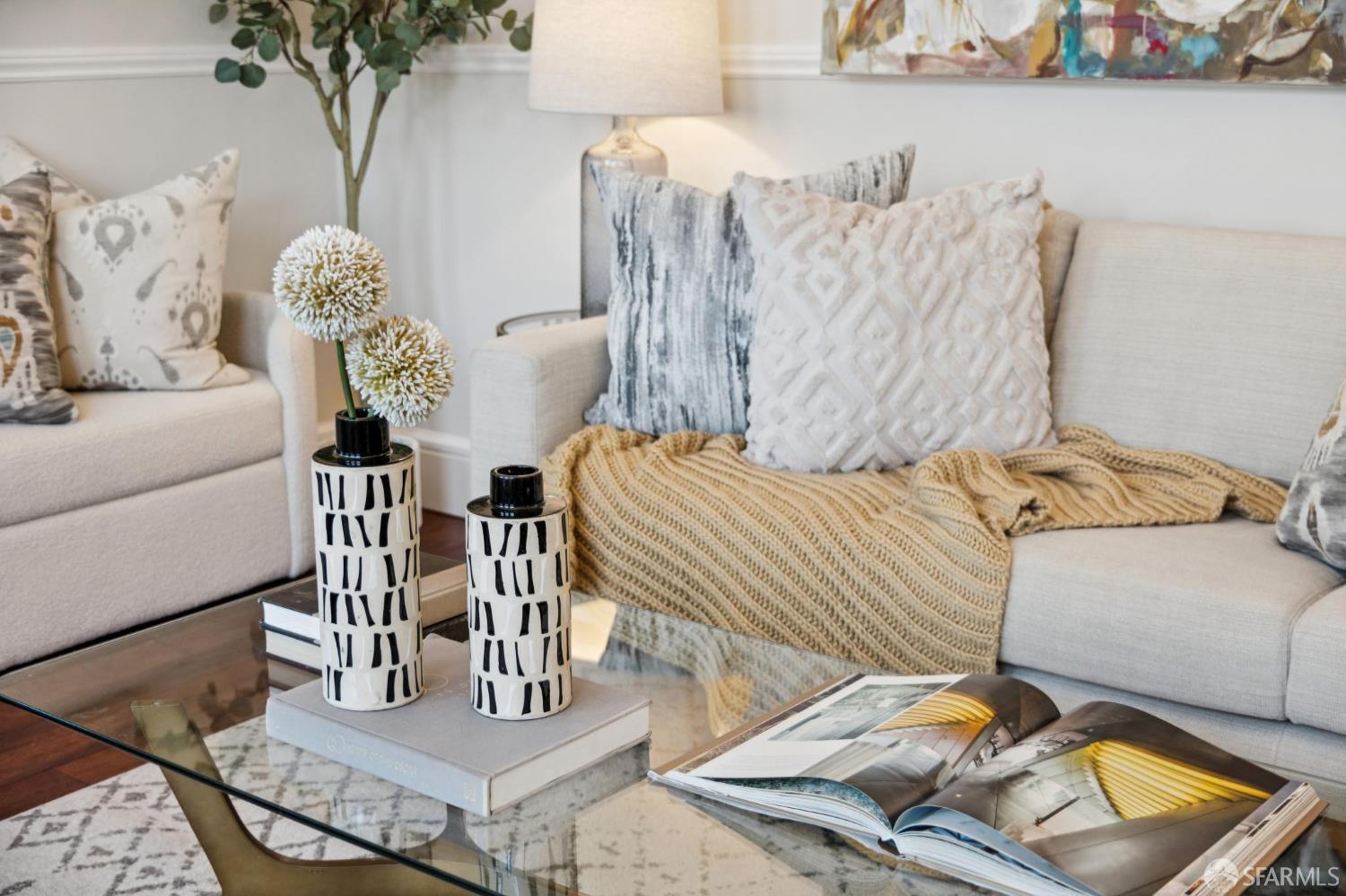 Detail Gallery Image 12 of 55 For 839 Cole St #839,  San Francisco,  CA 94117 - 2 Beds | 2 Baths
