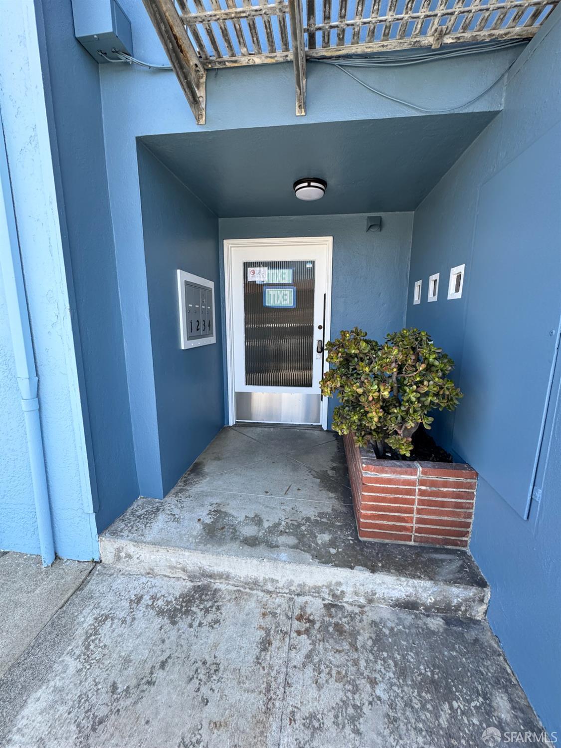 Detail Gallery Image 4 of 48 For 1646 19th Ave, San Francisco,  CA 94122 - – Beds | – Baths