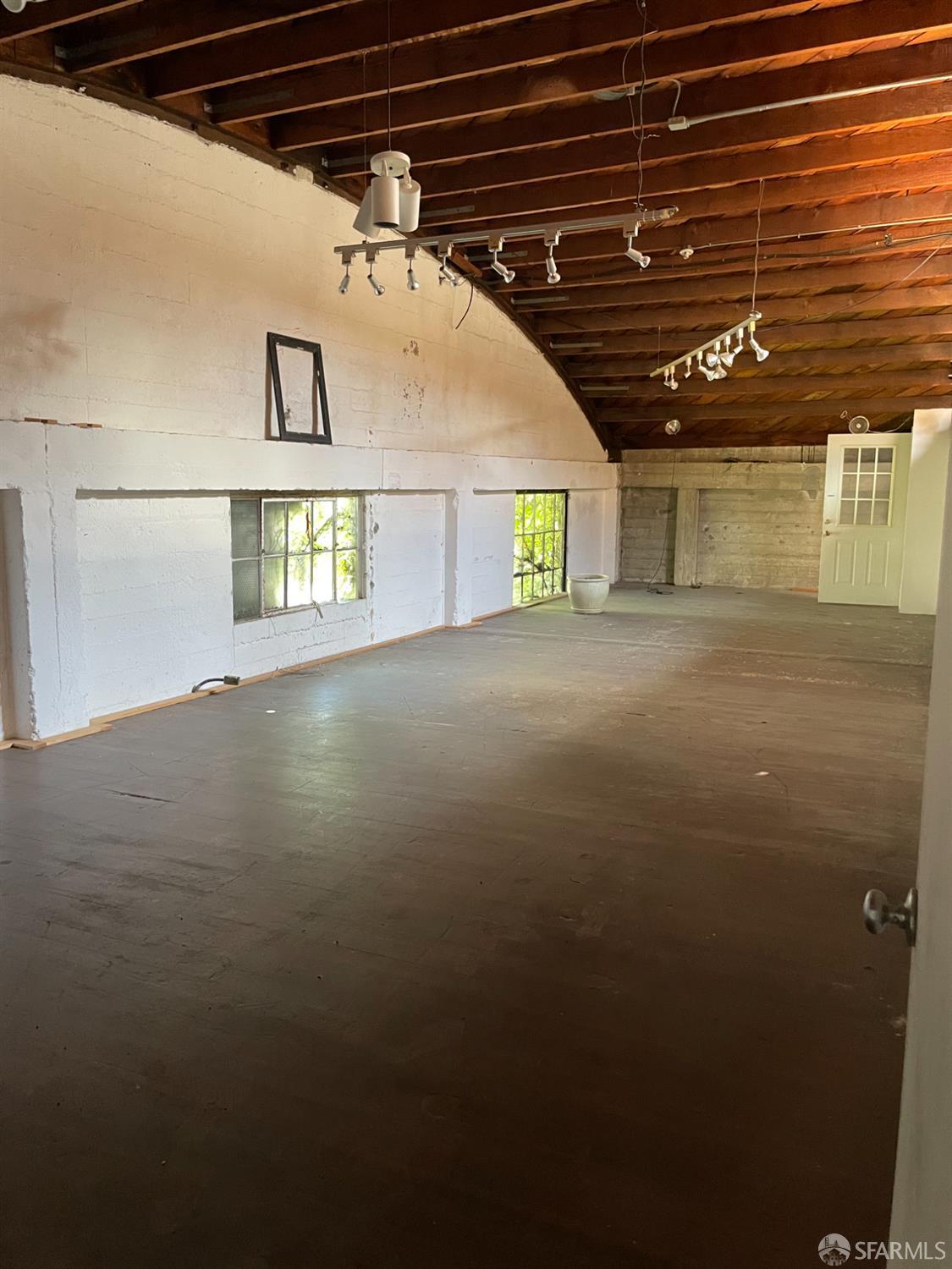 Detail Gallery Image 23 of 29 For 67 Belcher St, San Francisco,  CA 94114 - – Beds | – Baths