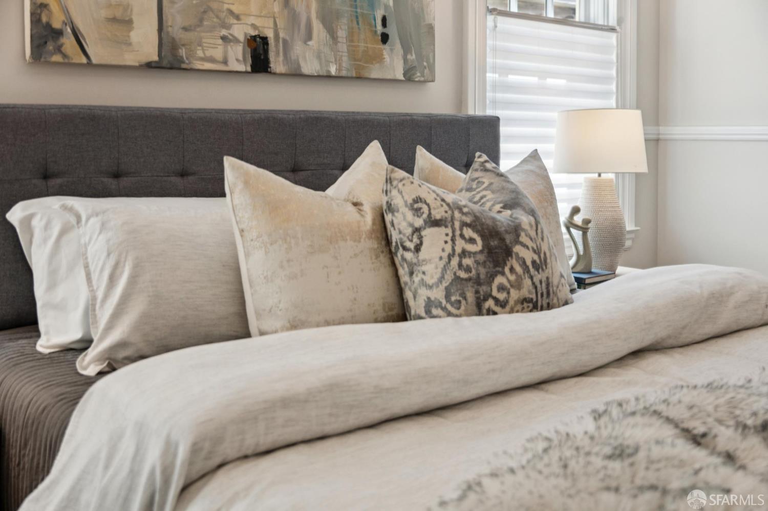 Detail Gallery Image 33 of 55 For 839 Cole St #839,  San Francisco,  CA 94117 - 2 Beds | 2 Baths