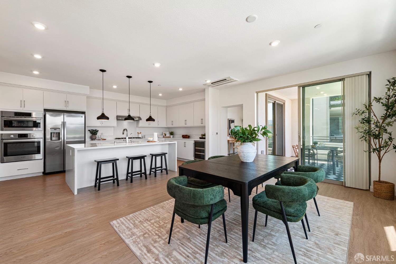 Detail Gallery Image 9 of 57 For 5690 Metrose Ct #302,  Dublin,  CA 94568 - 4 Beds | 2 Baths
