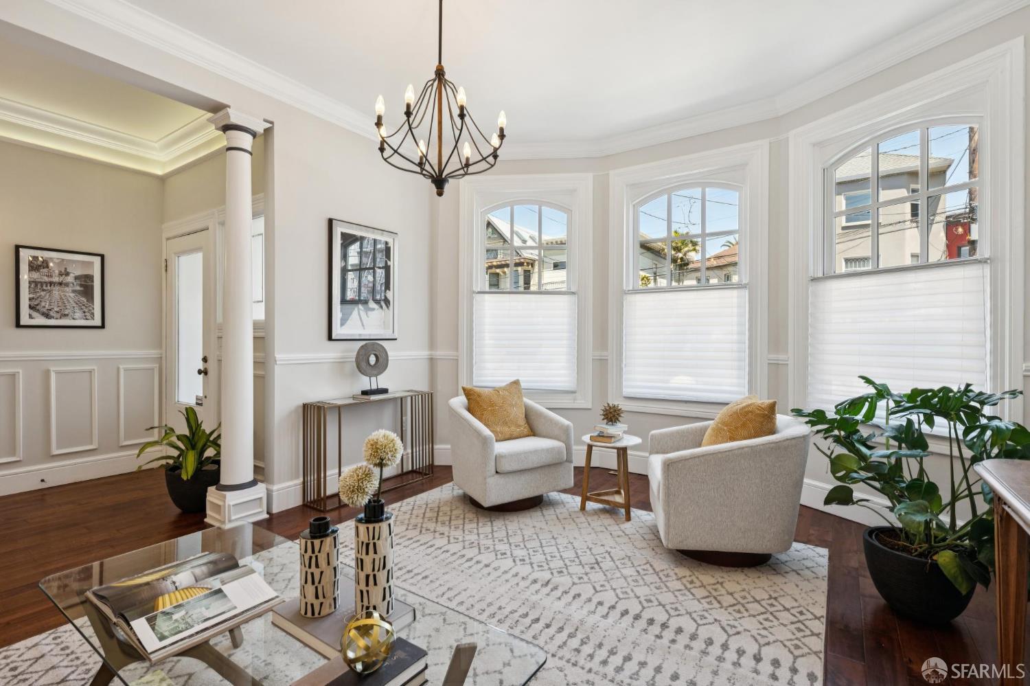 Detail Gallery Image 8 of 55 For 839 Cole St #839,  San Francisco,  CA 94117 - 2 Beds | 2 Baths