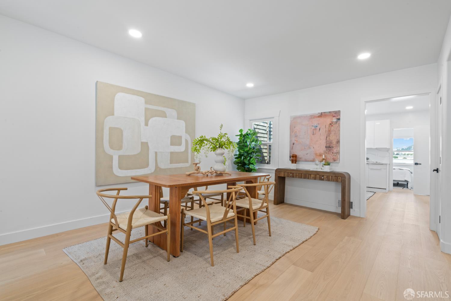 Detail Gallery Image 5 of 53 For 646 Paris St, San Francisco,  CA 94112 - 4 Beds | 2 Baths