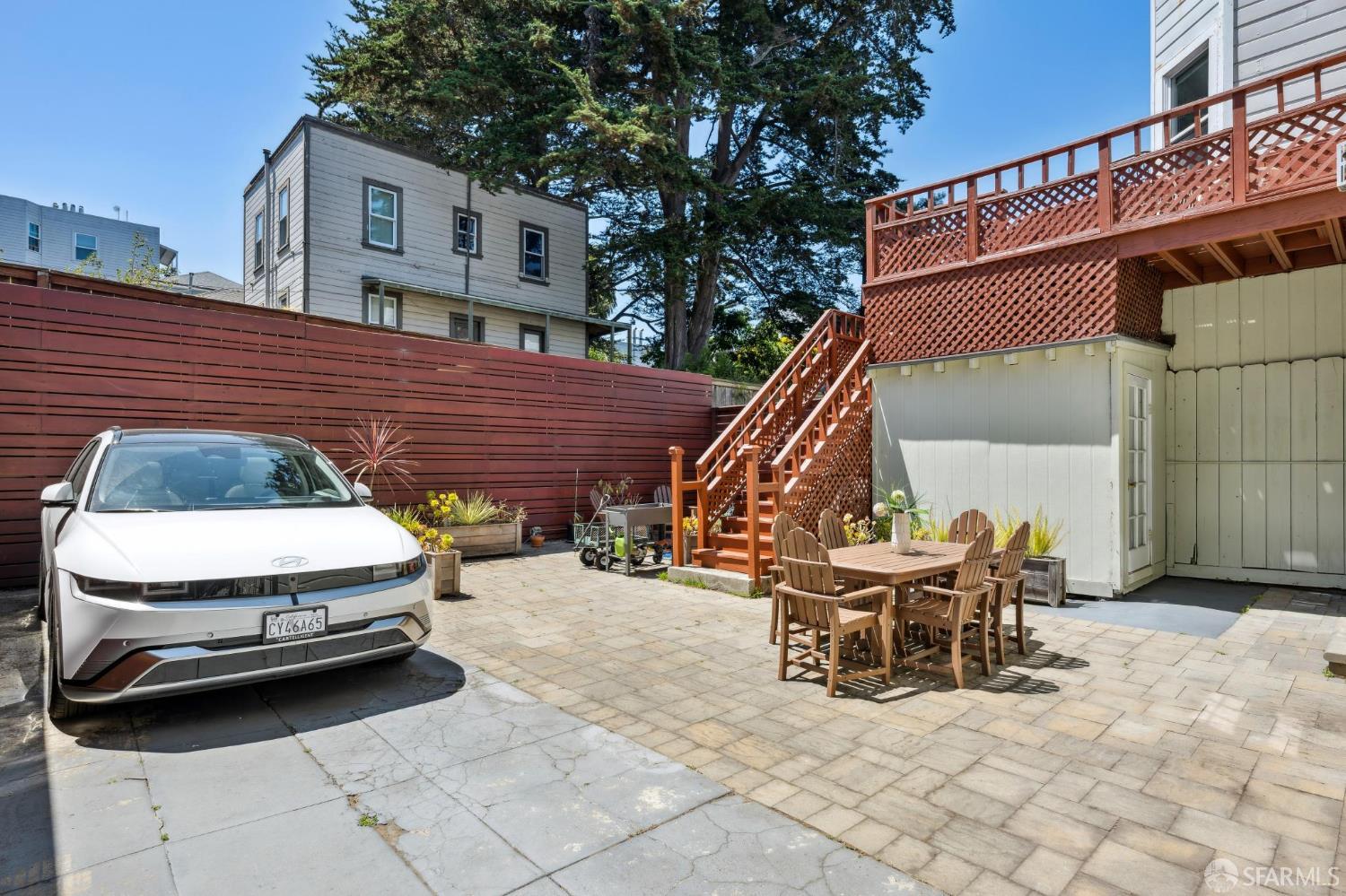 Detail Gallery Image 53 of 55 For 839 Cole St #839,  San Francisco,  CA 94117 - 2 Beds | 2 Baths