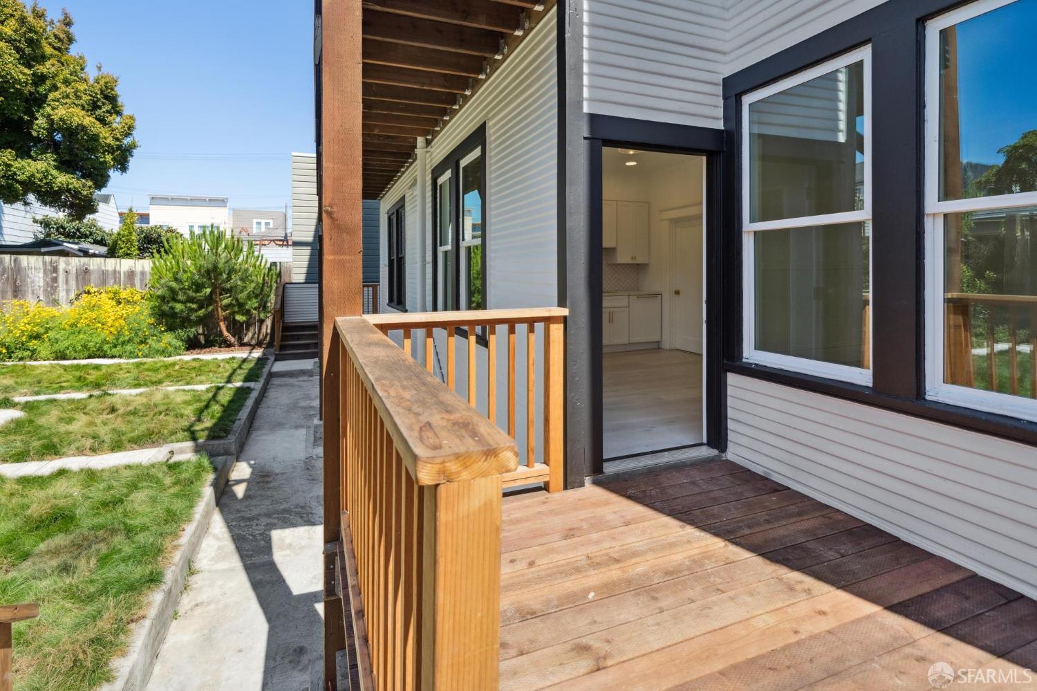 Detail Gallery Image 25 of 28 For 2930 25th St, San Francisco,  CA 94110 - 3 Beds | 2 Baths