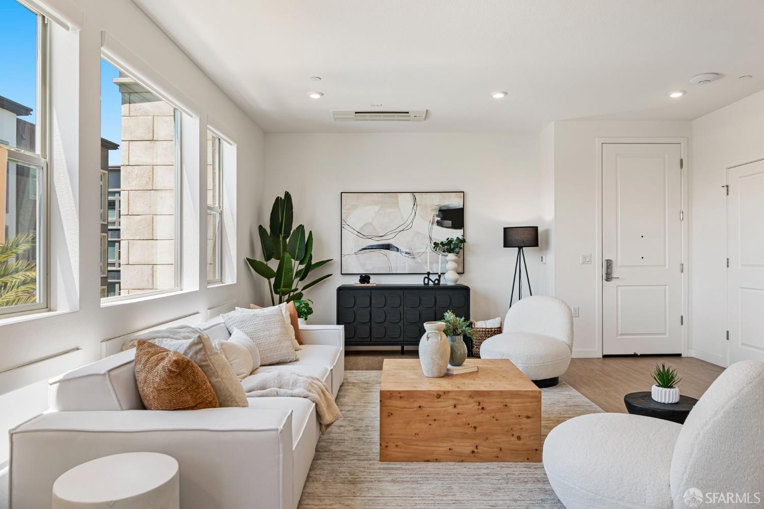 Detail Gallery Image 5 of 57 For 5690 Metrose Ct #302,  Dublin,  CA 94568 - 4 Beds | 2 Baths