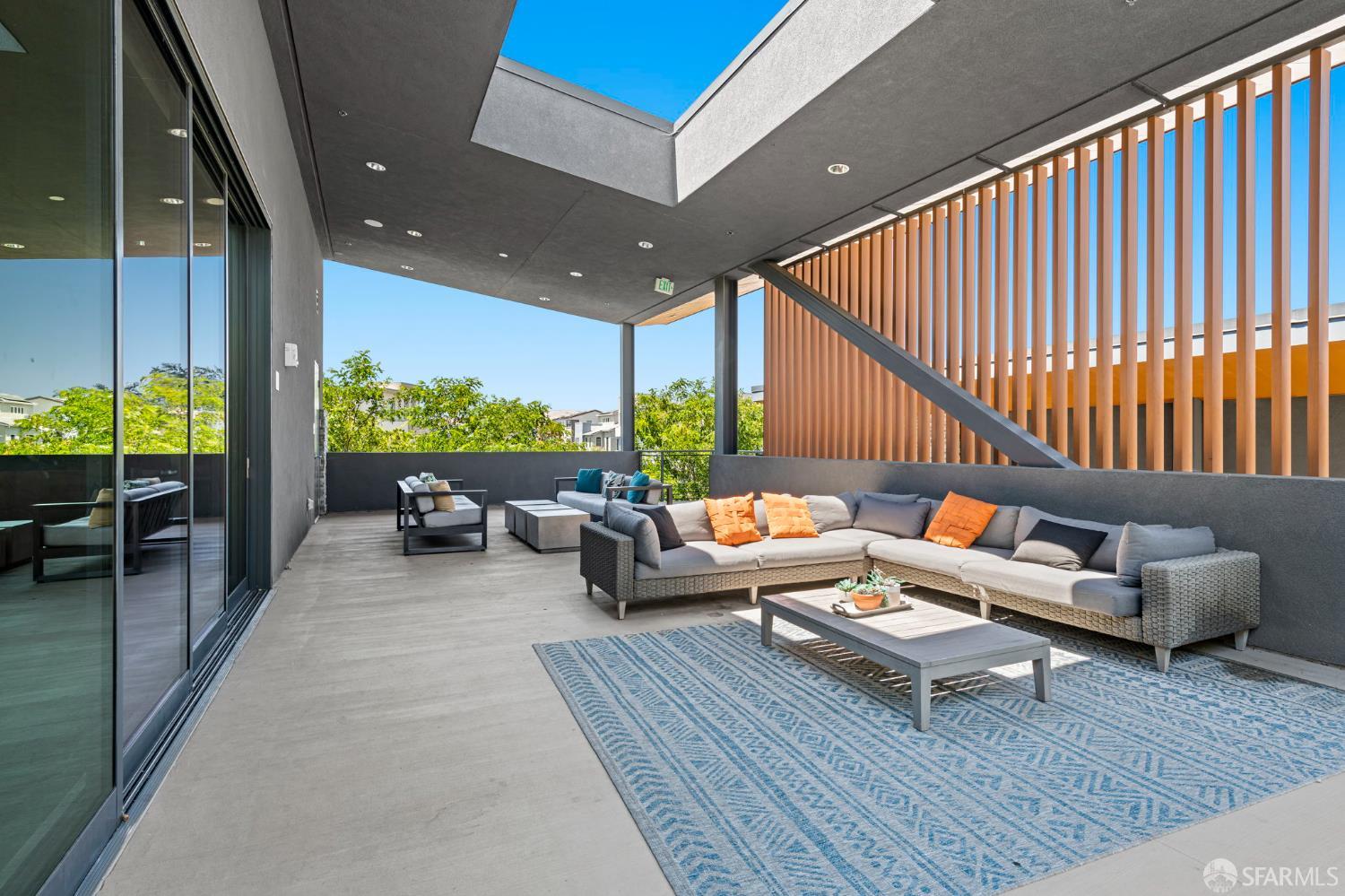 Detail Gallery Image 51 of 57 For 5690 Metrose Ct #302,  Dublin,  CA 94568 - 4 Beds | 2 Baths